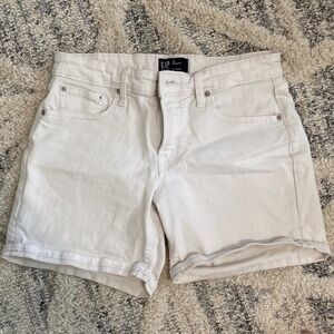 GAP Regular White Shorts